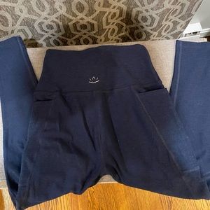 Beyond Yoga Space Dye leggings with pockets